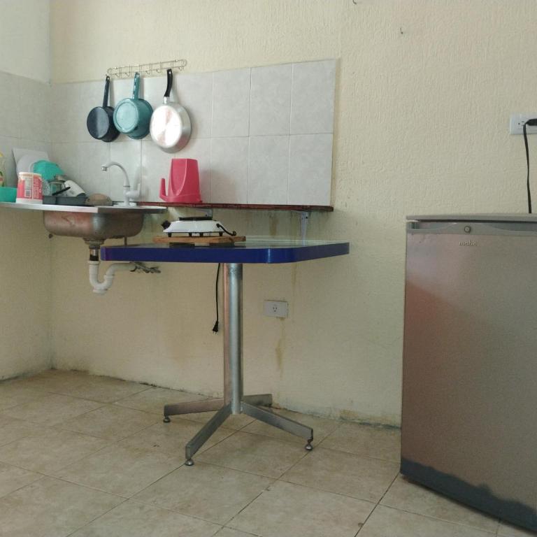 Casita Linda Vista en Cancún, Privado con A C y WiFi, Cerca de Transporte a Zona Hotelera - Apartamento de 1 dormitorio - 13