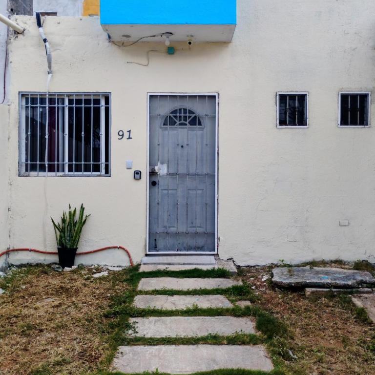 Casita Linda Vista en Cancún, Privado con A C y WiFi, Cerca de Transporte a Zona Hotelera - Apartamento de 1 dormitorio - 15