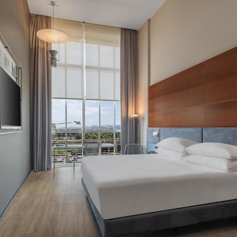 DoubleTree by Hilton Turin Lingotto - Camera King con Accesso Ospiti Disabili - 5