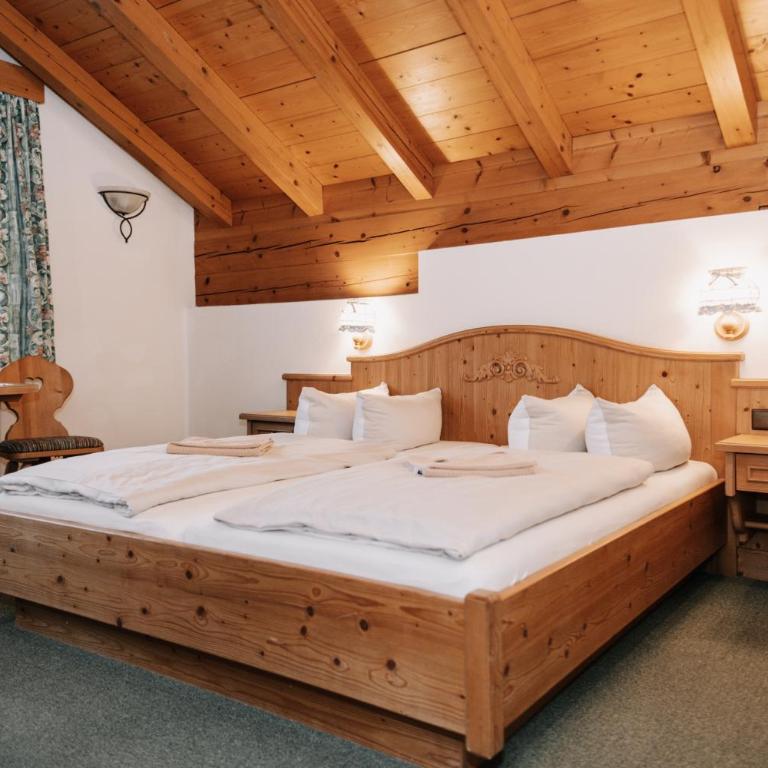 Hotel - Wirts'haus "Zum Schweizer" - Doppelzimmer mit Balkon - 4