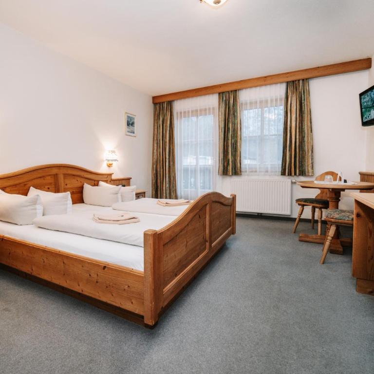 Hotel - Wirts'haus "Zum Schweizer" - Doppelzimmer mit Balkon - 3