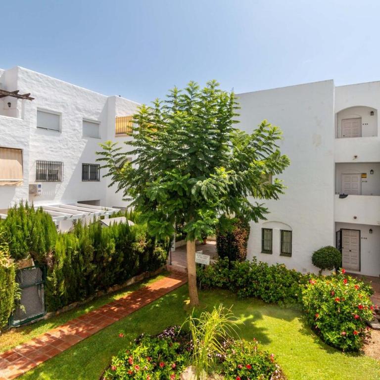 Modern Beach Escape I Pool & Terrace - Two-Bedroom Apartment - 25