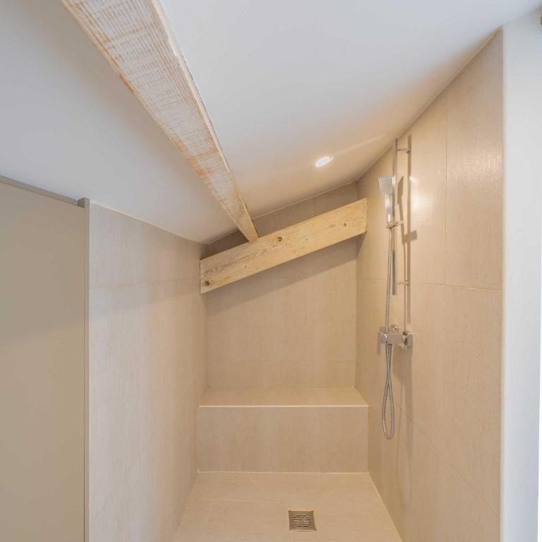 A C Apartment 2BR 6P sea view- St-Tropez - Apartment - 15