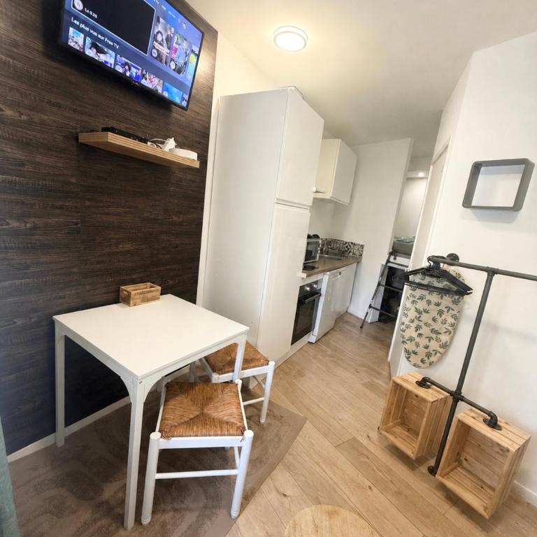 Studio rénové et central à 2 pas du cœur de Nancy - Appartement 1 Chambre - 8
