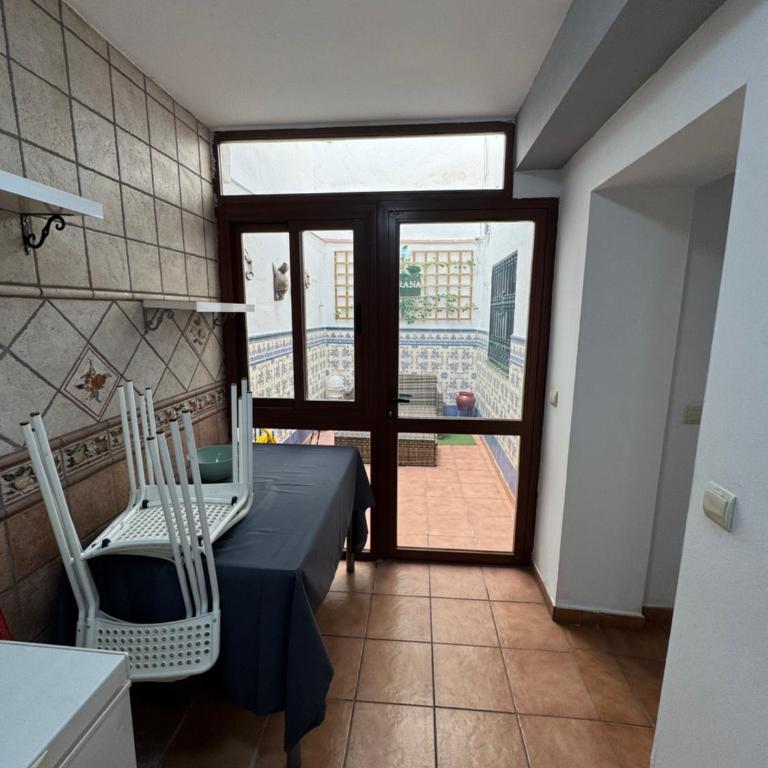 Apartamento 3 habitaciones cerca feria - Apartment mit 1 Schlafzimmer - 13