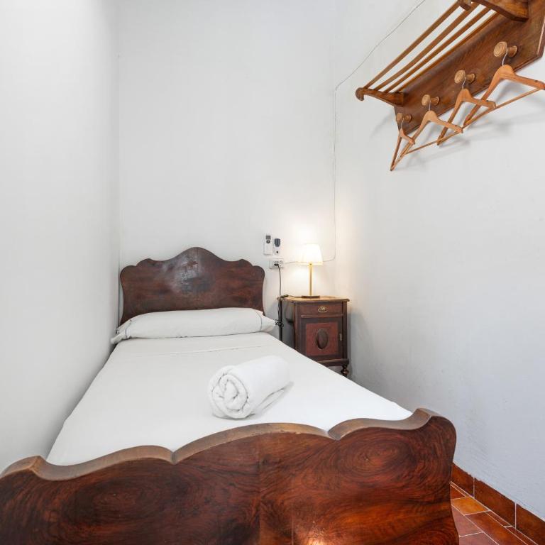 Hostal Pons - Habitación Individual Pequeña - 2