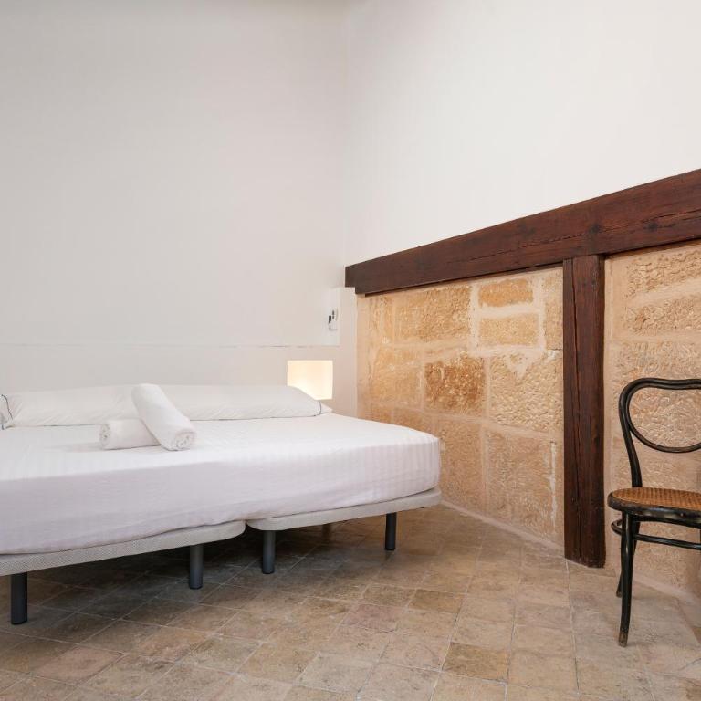 Hostal Pons - Habitación Doble con baño compartido - 2 camas - 11