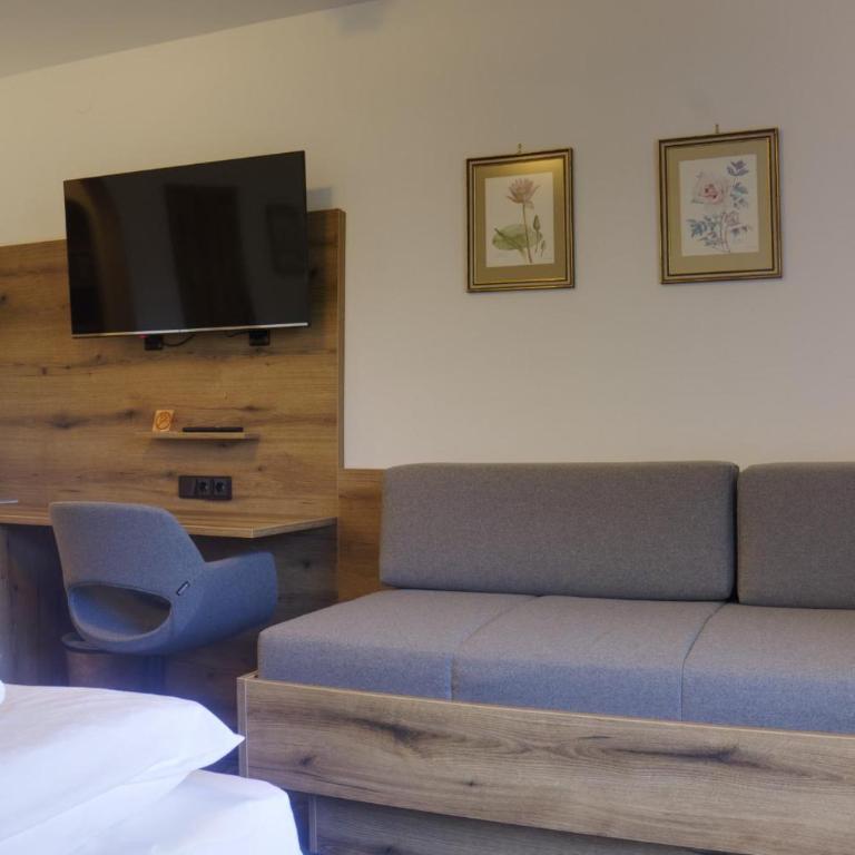Central B&B Obertauern - Double Room with Balcony - 6