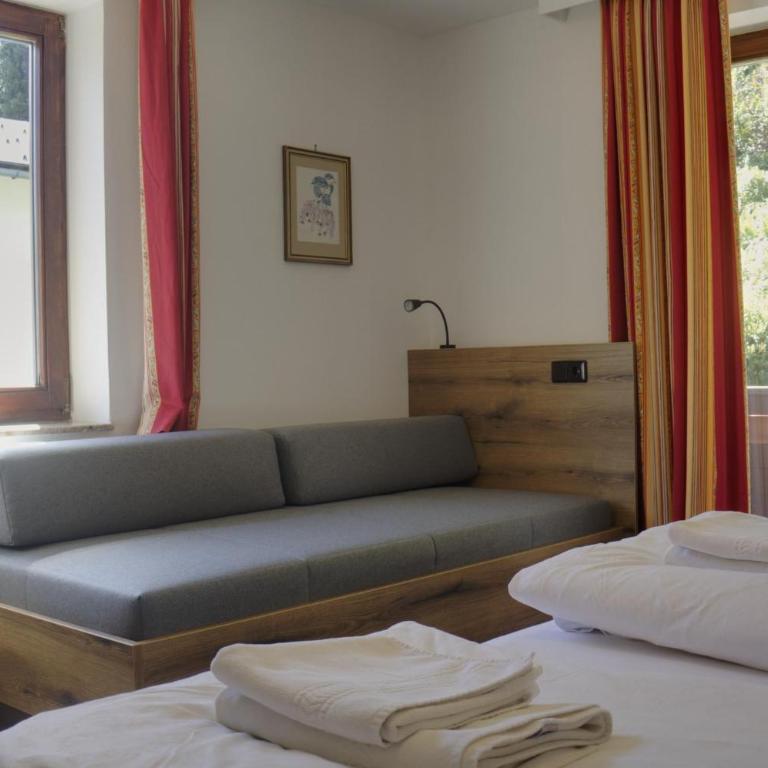 Central B&B Obertauern - Double Room with Balcony - 14