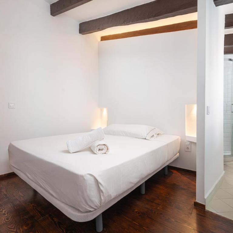 Hostal Pons - Habitación Doble con baño privado - 7