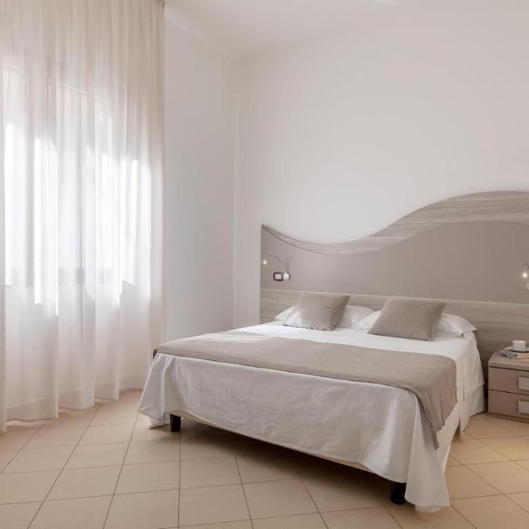 Hotel La Conchiglia Sul Mare - Camera Matrimoniale Standard - 6