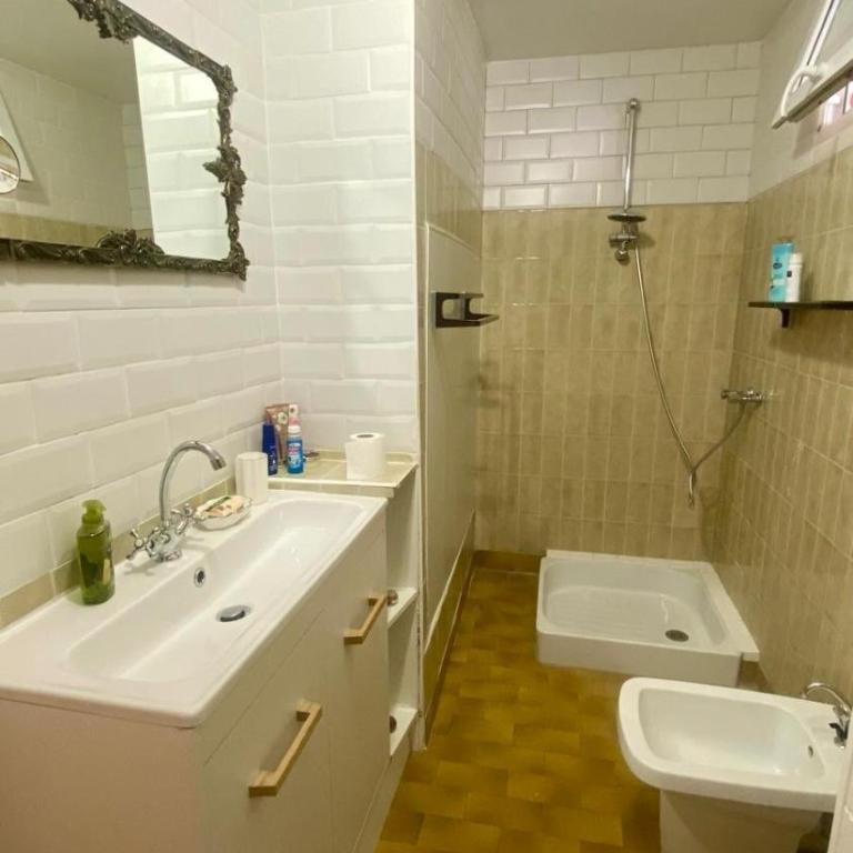 Chez Chagall cozy studio - One-Bedroom Apartment - 30