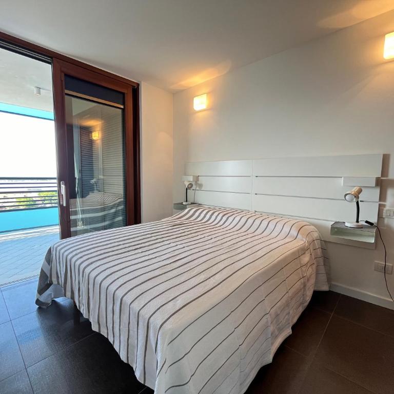 Tiziano - Appartamento con 2 Camere da Letto e Vista Mare - 1