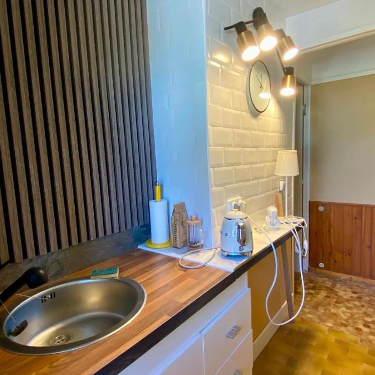 Chez Chagall cozy studio - One-Bedroom Apartment - 37