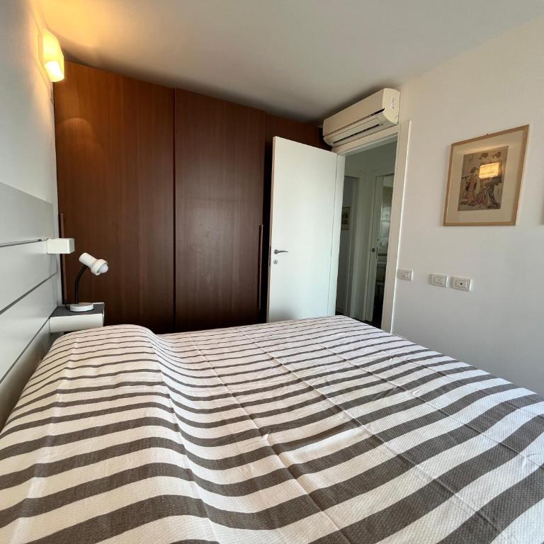 Tiziano - Appartamento con 2 Camere da Letto e Vista Mare - 2