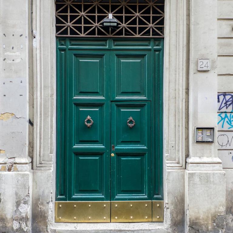 The Best Rent - Termini Apartments - Deluxe Apartment - Via Carlo Cattaneo, 24 - 24