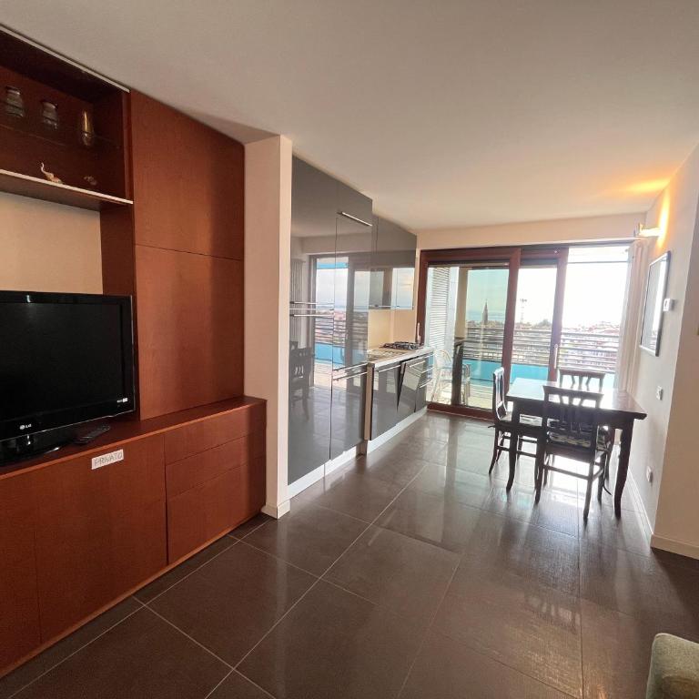 Tiziano - Appartamento con 2 Camere da Letto e Vista Mare - 13