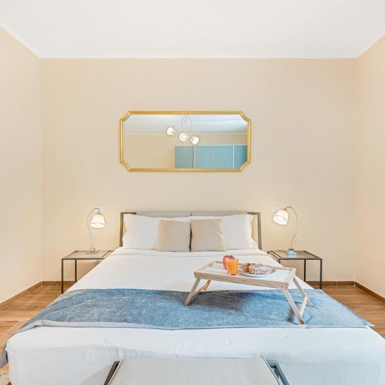 Santa Croce Penthouse, 2 Bedrooms with a View of the Basilica - Three-Bedroom Apartment - 13
