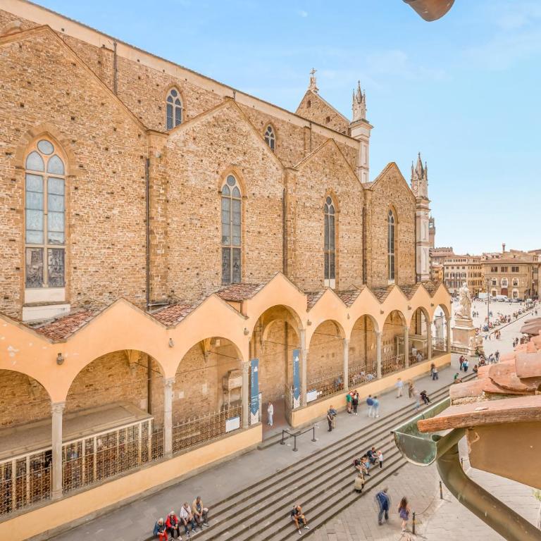 Santa Croce Penthouse, 2 Bedrooms with a View of the Basilica - Three-Bedroom Apartment - 6