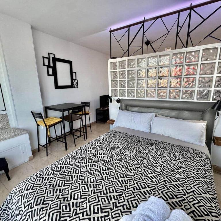 Tina de SteraM Flats Torremolinos - Estudio - 2