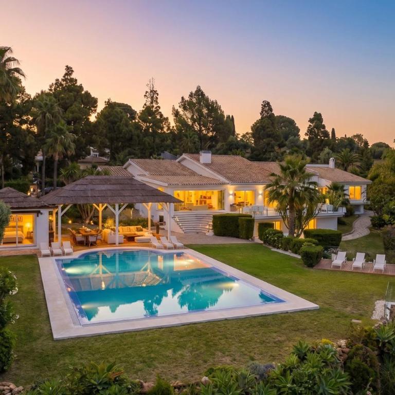 Exceptional Villa in Las Chapas with breathtaking panoramic views! - Villa - 8