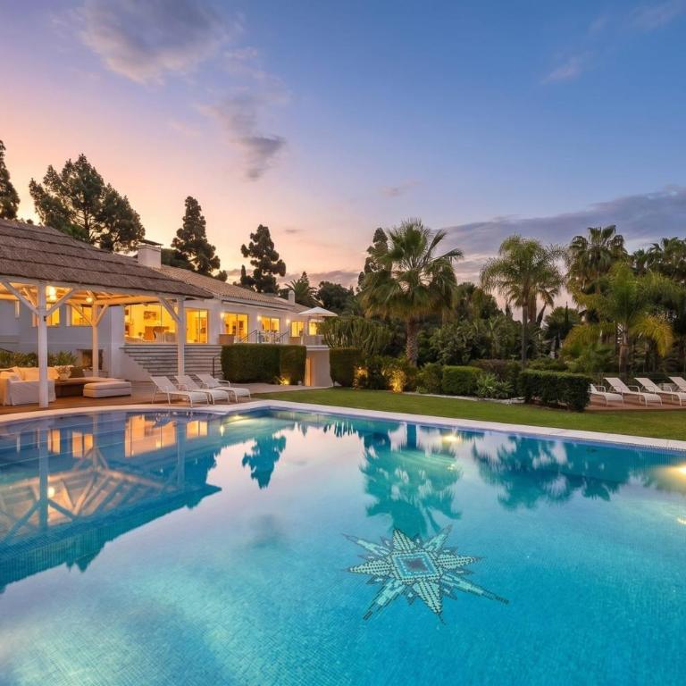Exceptional Villa in Las Chapas with breathtaking panoramic views! - Villa - 10