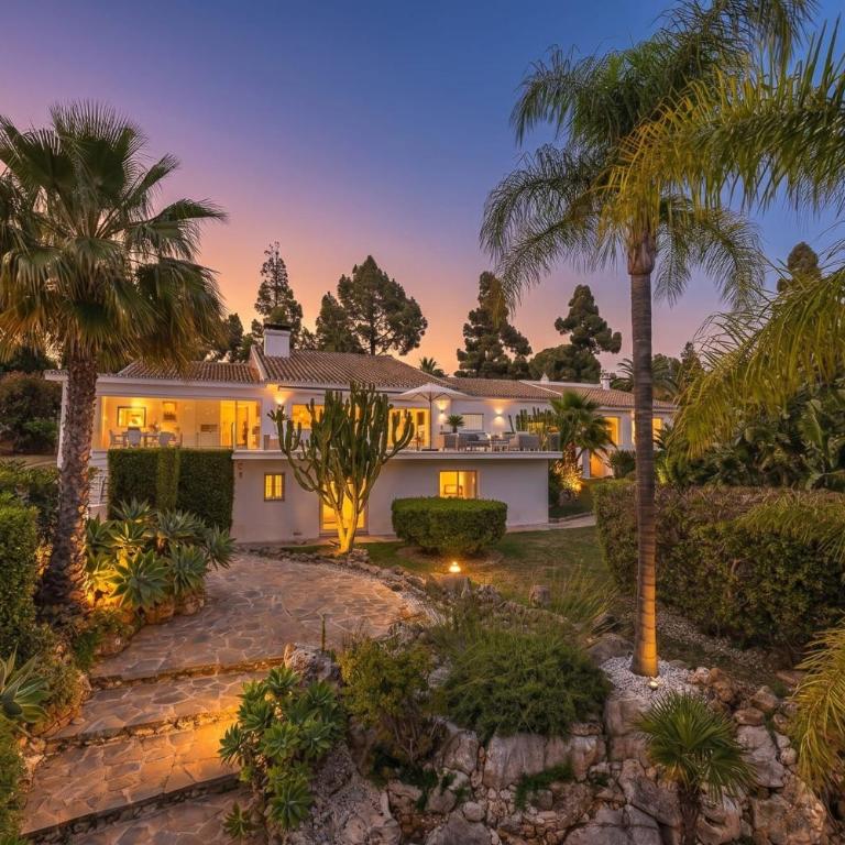 Exceptional Villa in Las Chapas with breathtaking panoramic views! - Villa - 15