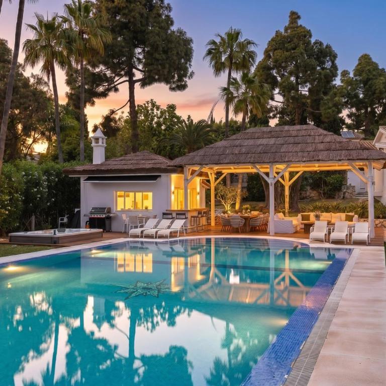 Exceptional Villa in Las Chapas with breathtaking panoramic views! - Villa - 14