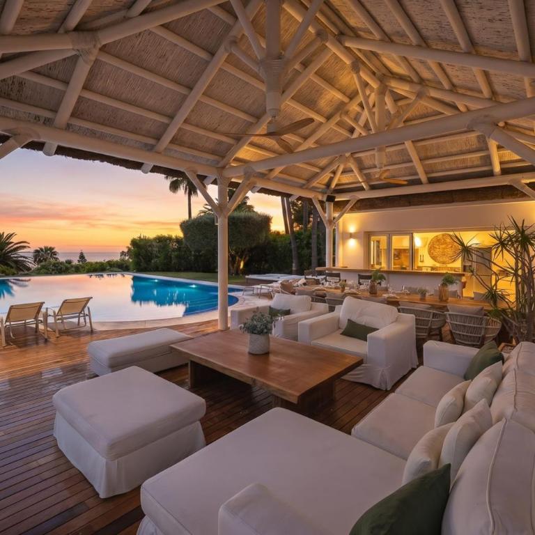 Exceptional Villa in Las Chapas with breathtaking panoramic views! - Villa - 17