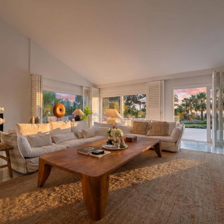 Exceptional Villa in Las Chapas with breathtaking panoramic views! - Villa - 20