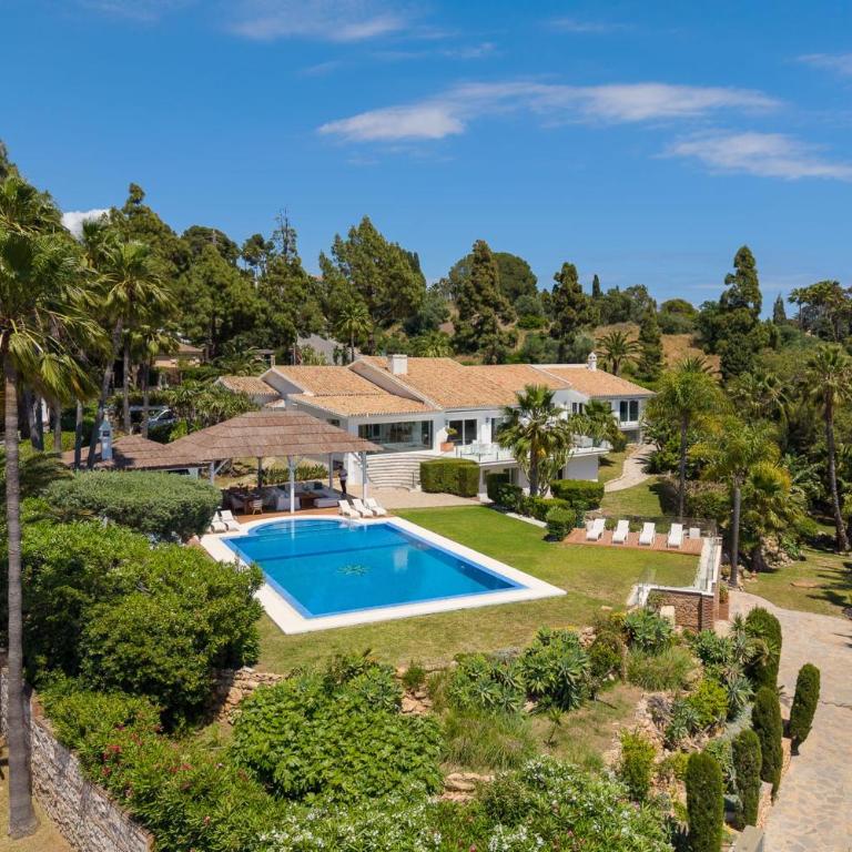 Exceptional Villa in Las Chapas with breathtaking panoramic views! - Villa - 27