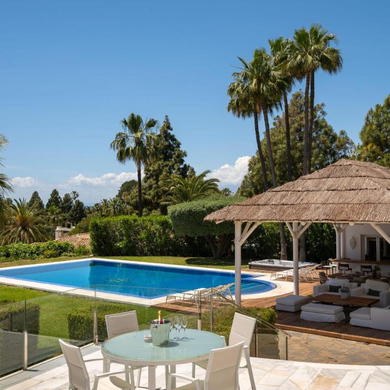 Exceptional Villa in Las Chapas with breathtaking panoramic views! - Villa - 34