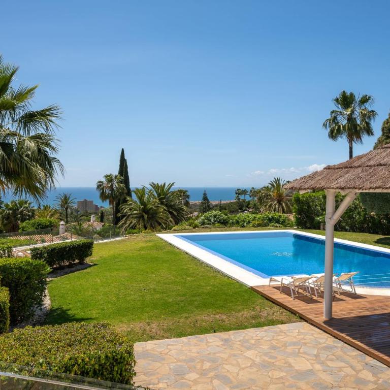 Exceptional Villa in Las Chapas with breathtaking panoramic views! - Villa - 39