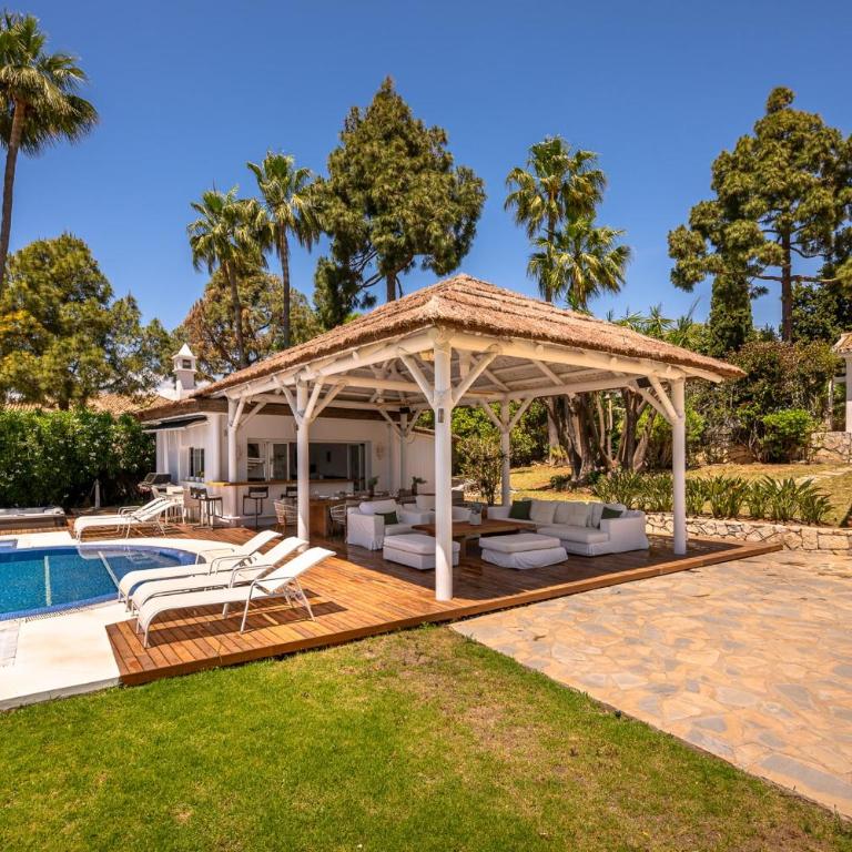 Exceptional Villa in Las Chapas with breathtaking panoramic views! - Villa - 51