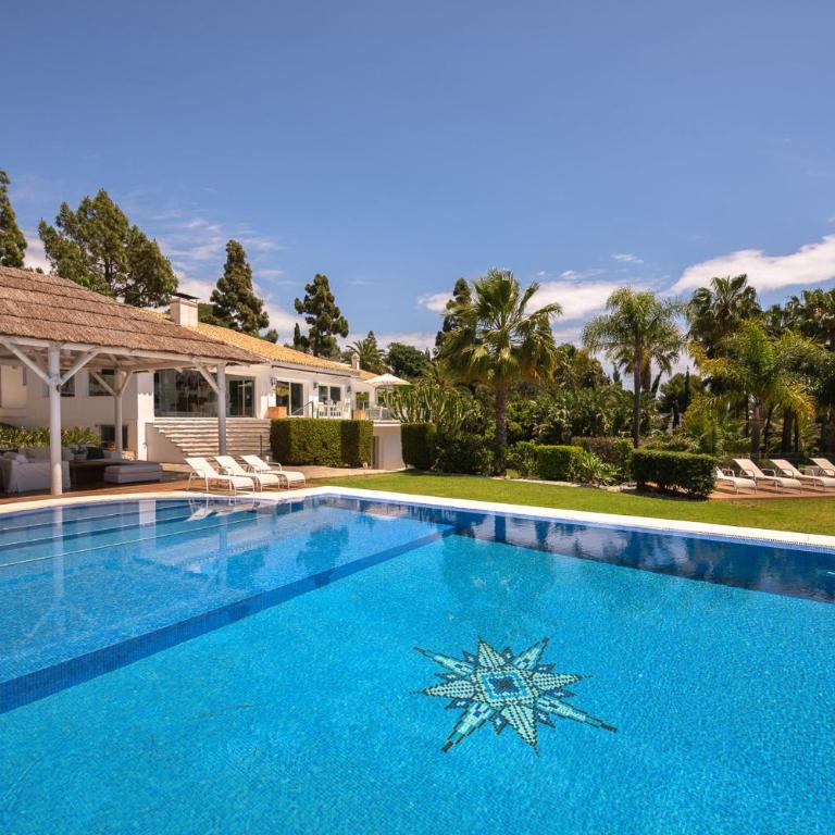 Exceptional Villa in Las Chapas with breathtaking panoramic views! - Villa - 59