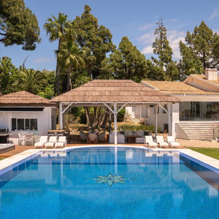 Exceptional Villa in Las Chapas with breathtaking panoramic views! - Villa - 64