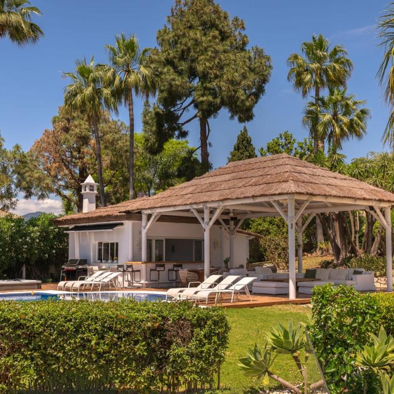 Exceptional Villa in Las Chapas with breathtaking panoramic views! - Villa - 73