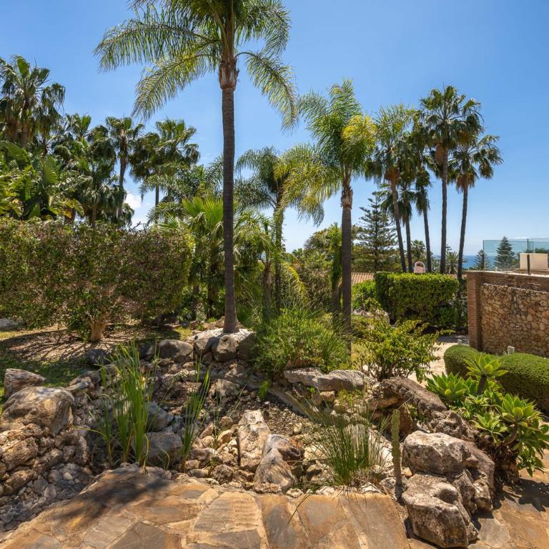 Exceptional Villa in Las Chapas with breathtaking panoramic views! - Villa - 82