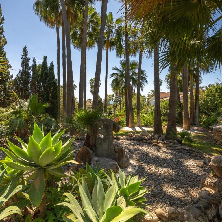 Exceptional Villa in Las Chapas with breathtaking panoramic views! - Villa - 89