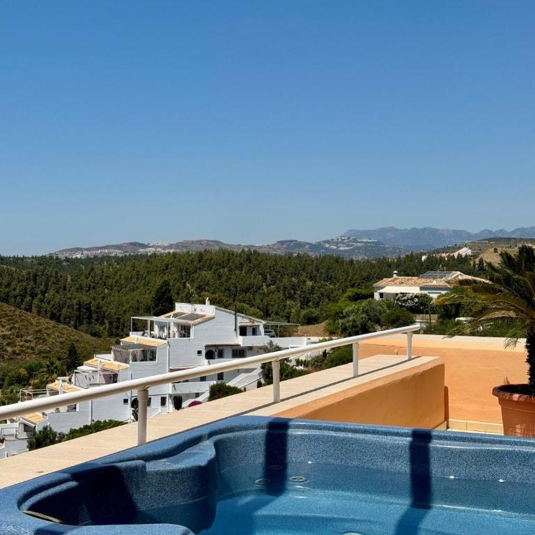 Apartment with large terrace, spa bath & magical views - Apartamento de 2 dormitorios - 13