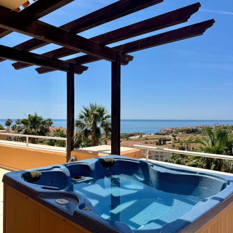 Apartment with large terrace, spa bath & magical views - Apartamento de 2 dormitorios - 27