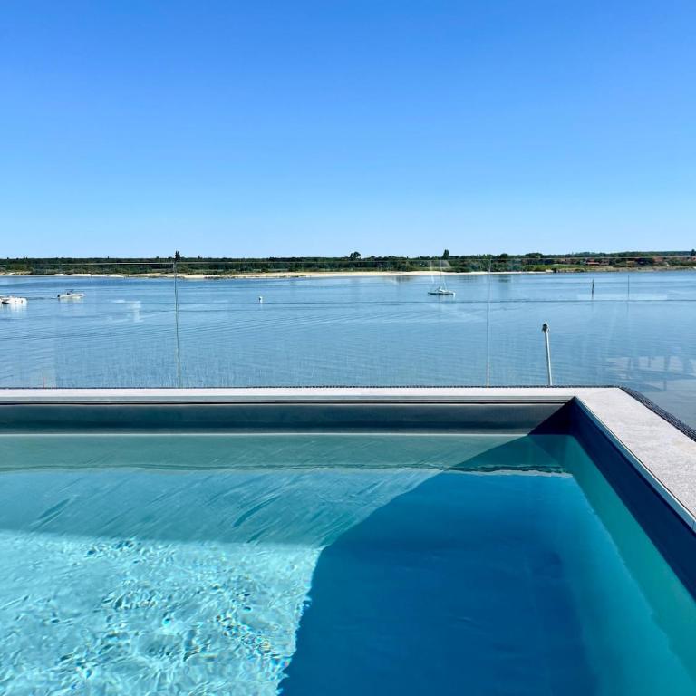 Stunning Duplex Rooftop Pool - Appartement 3 Chambres - 40