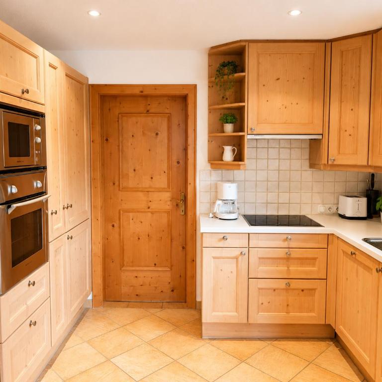Hotel Pension Geiger - Two-Bedroom Apartment with Mountain View - Annex - 9