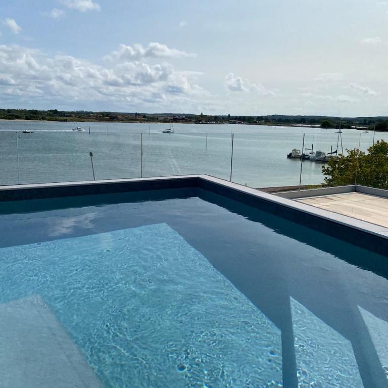 Stunning Duplex Rooftop Pool - Appartement 3 Chambres - 56