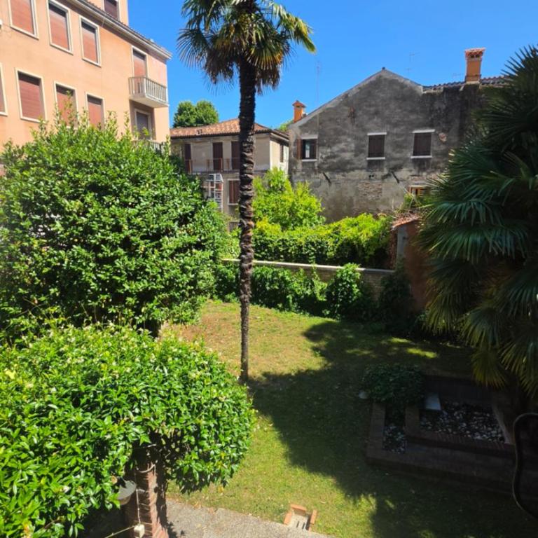 Secret Garden Elegant Apartment - Santa Lucia - Appartamento con 2 Camere da Letto e Vista Giardino - 13