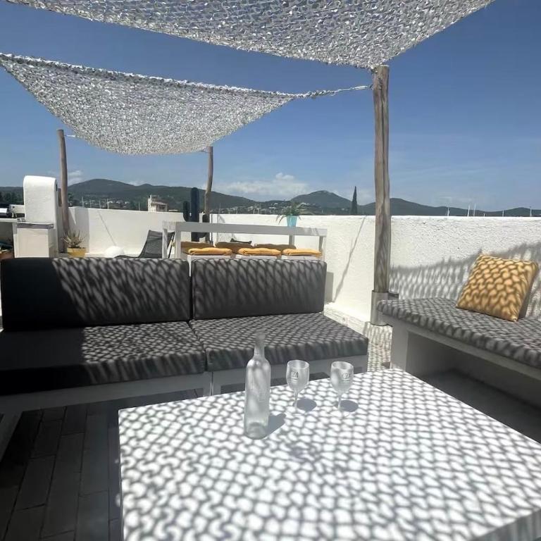New Rooftop Duplex - Appartement 2 Chambres - 45