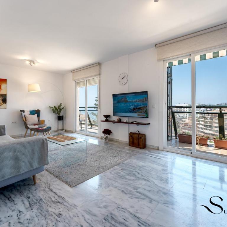 Terrace of Paradise, 3 Bed Duplex, Bbq, Views, Pool, Parking - Penthouse-Apartment - 26