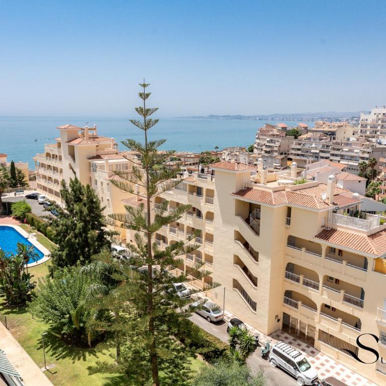 Terrace of Paradise, 3 Bed Duplex, Bbq, Views, Pool, Parking - Penthouse-Apartment - 43