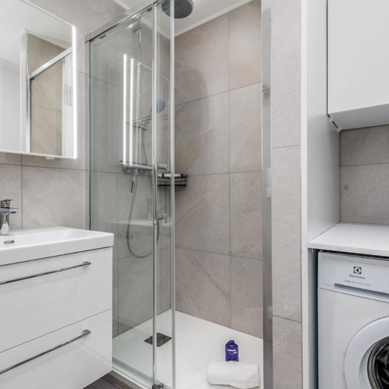 Apartment with large balcony - Appartement 2 Chambres - 9