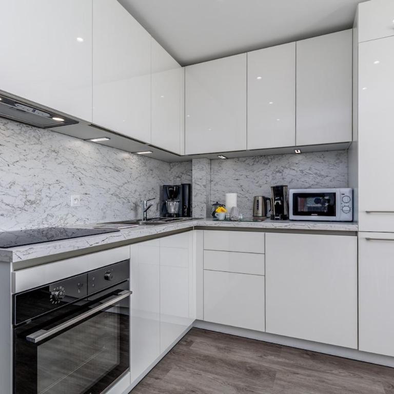 Apartment with large balcony - Appartement 2 Chambres - 10